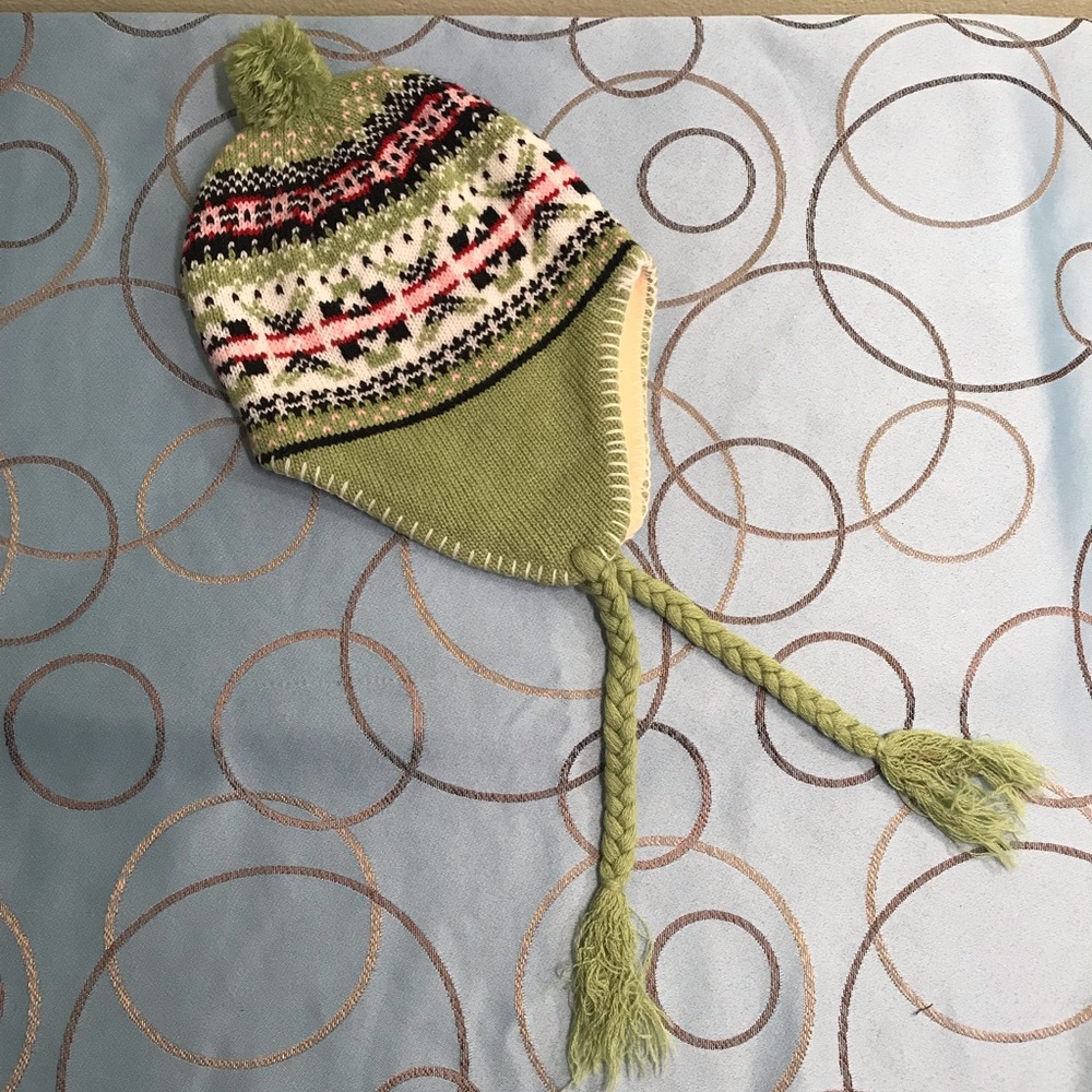 Green Jacquard Knit Winter Hat with Eartflaps - Picture 1 of 2